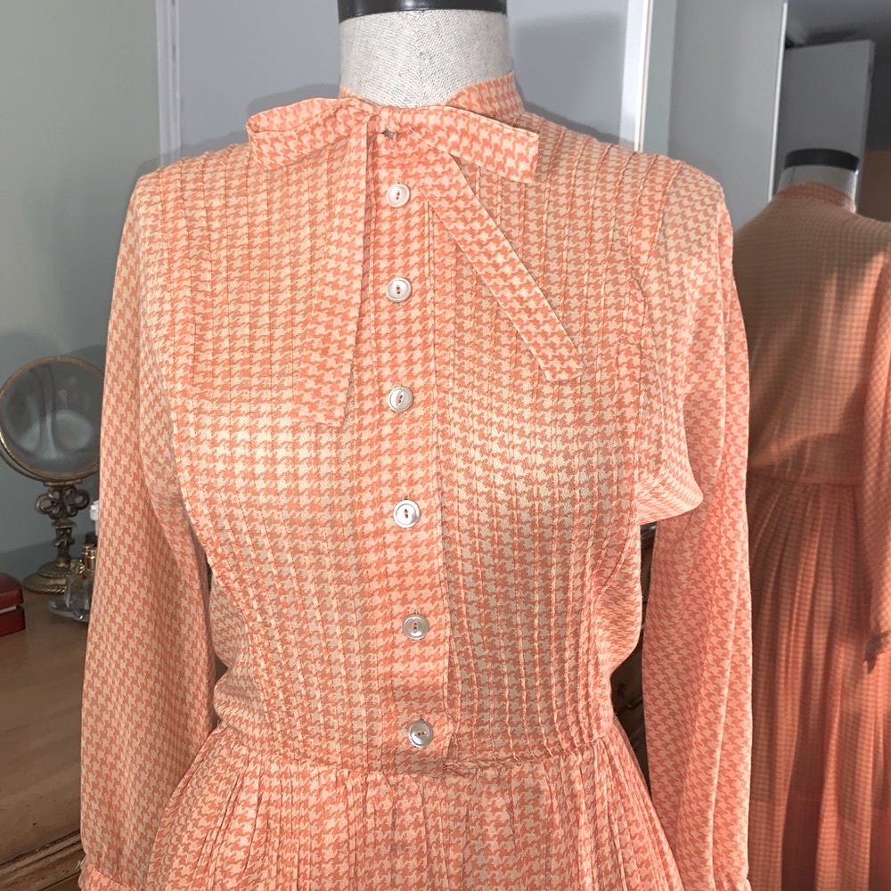 1950s Peach Houndstooth Dress